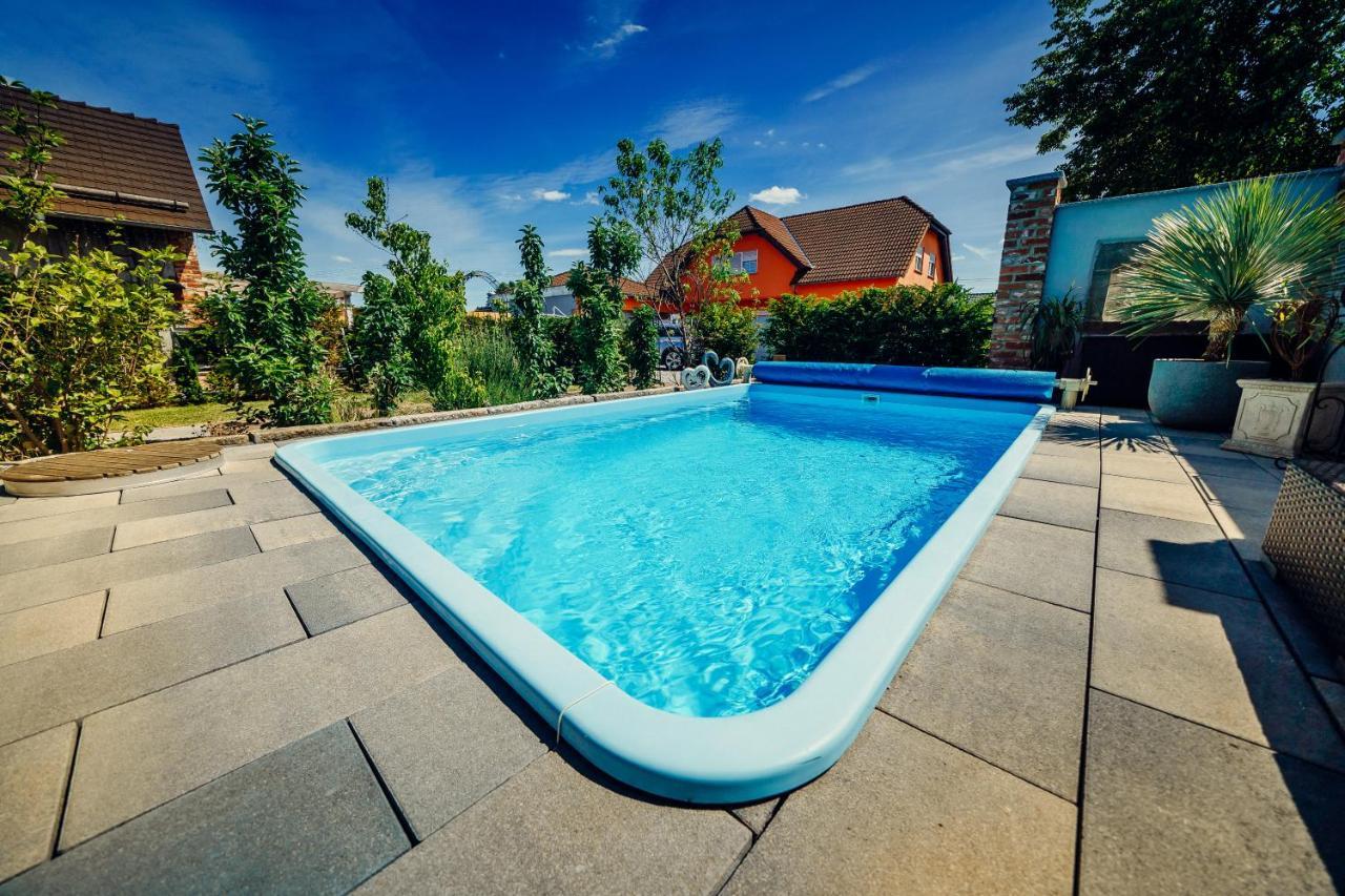 Alte Schmiede Mit Sauna, Pool Und Whirpool Im Aussenbereich Schoenstes Ferienhaus Der Lausitz Elsterheide Kültér fotó