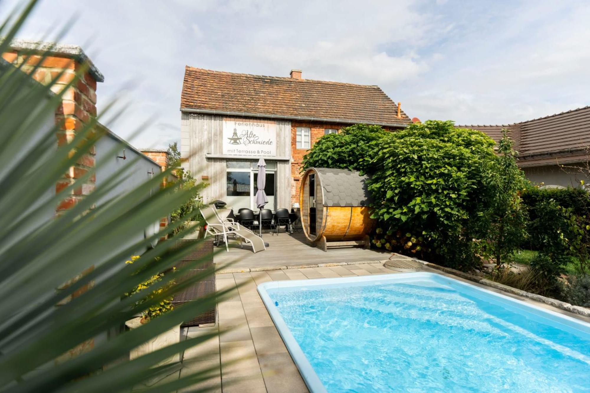 Alte Schmiede Mit Sauna, Pool Und Whirpool Im Aussenbereich Schoenstes Ferienhaus Der Lausitz Elsterheide Kültér fotó